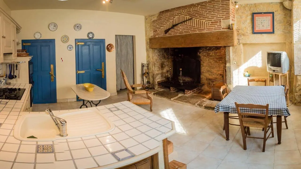 Maison Pierre Loti, Gite Historique Et Spacieux En Vallee De La Dordogne Bretenoux